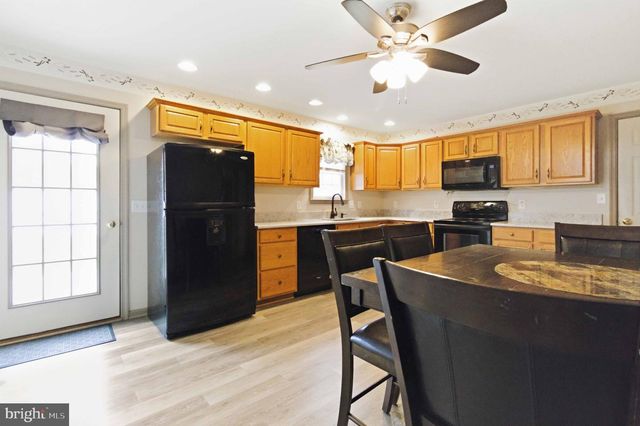 4 GROUSE RD, Dillsburg, PA 17019