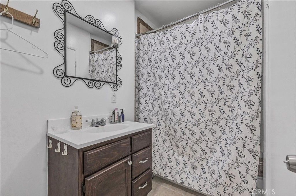 Image 18 of property listing at 1325 Glen, Pasadena, CA 91103