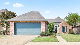 102 Spring View Drive, Youngsville, LA 70592