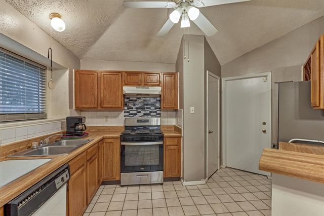 5931 Woodmancote Drive, Humble, TX 77346