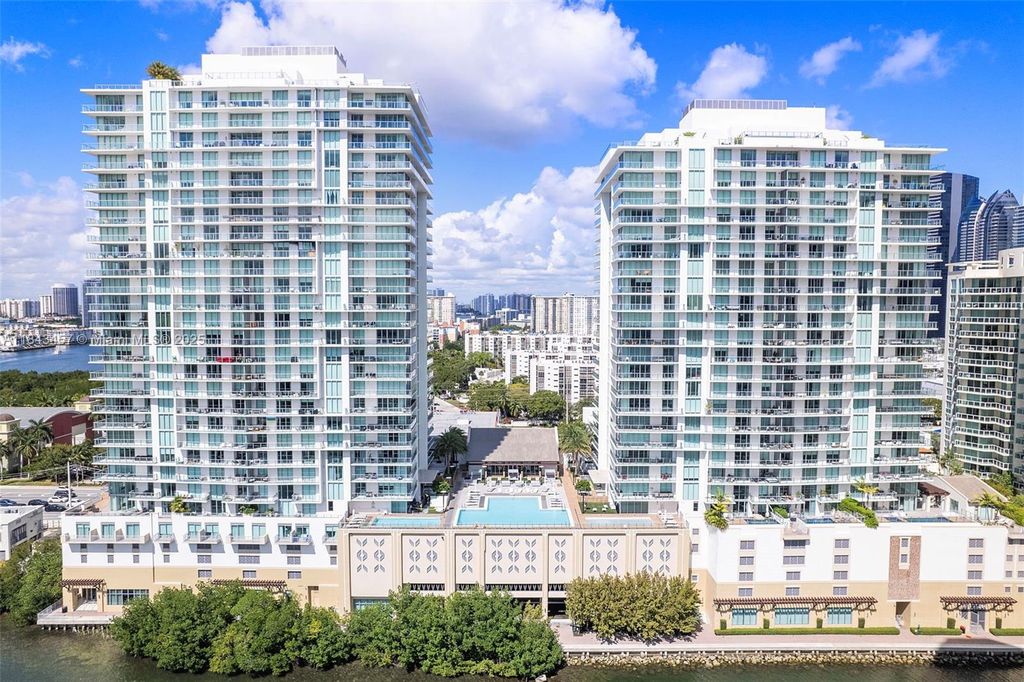 330 Sunny Isles Blvd 5-LPH03, Sunny Isles Beach, FL 33160