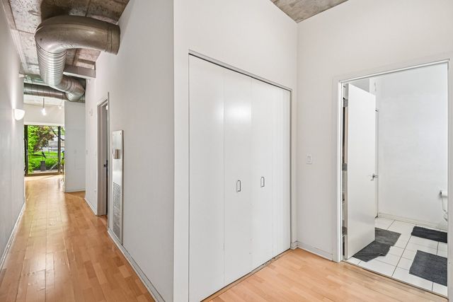 807 Davis Street 314, Evanston, IL 60201