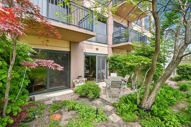 807 Davis Street 314, Evanston, IL 60201