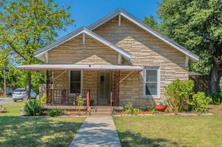 139 W Grover C Washington Avenue, Dallas, TX 75224