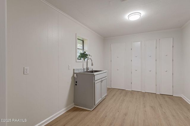 711 N Deshotels Avenue Avenue, Kaplan, LA 70548