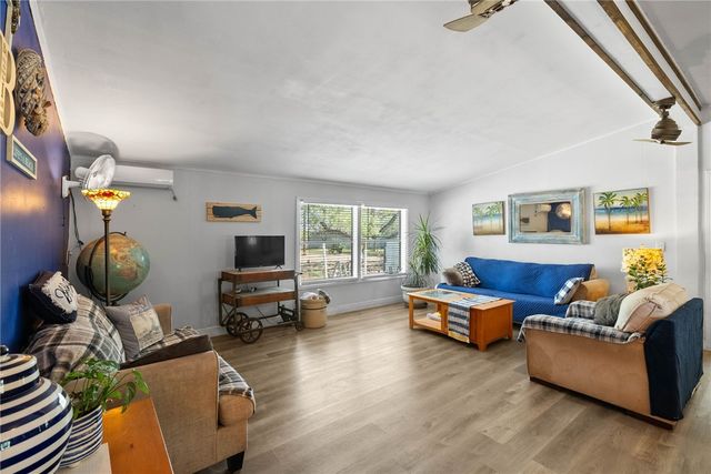 265 County Road 3211, Orange Grove, TX 78372