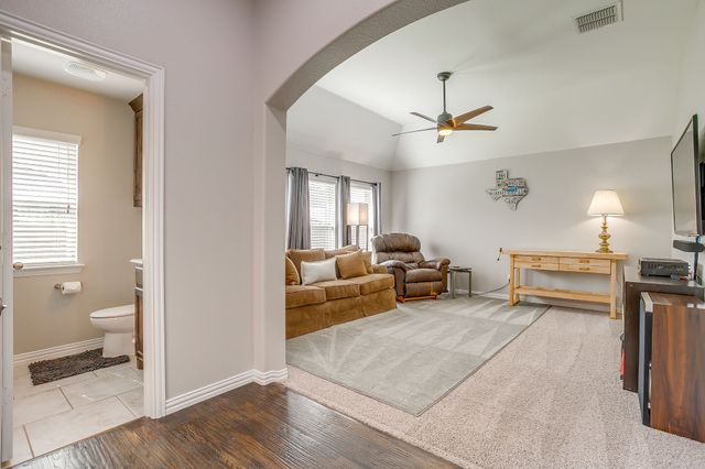 2721 Buffalo Run, Burleson, TX 76028