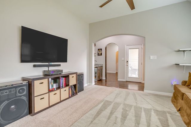 2721 Buffalo Run, Burleson, TX 76028