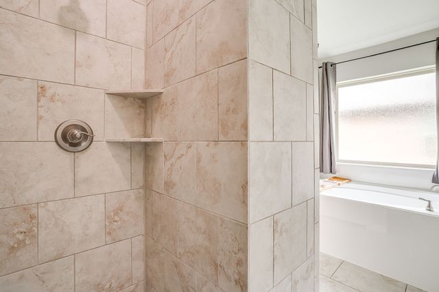 2721 Buffalo Run, Burleson, TX 76028