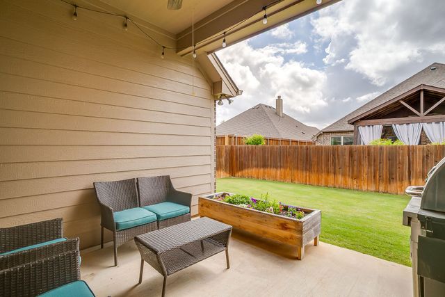 2721 Buffalo Run, Burleson, TX 76028