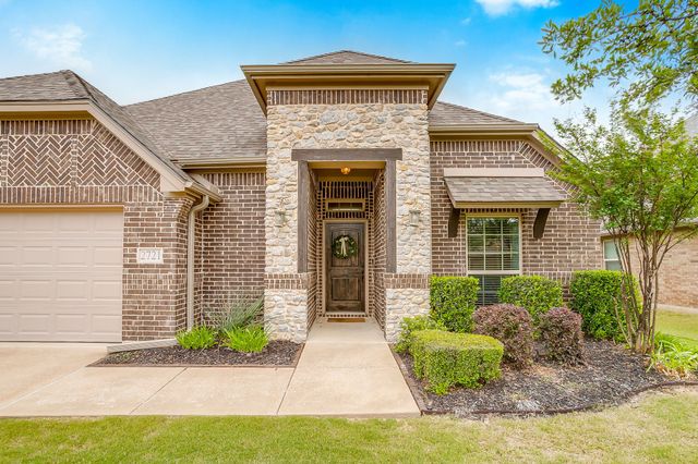 2721 Buffalo Run, Burleson, TX 76028