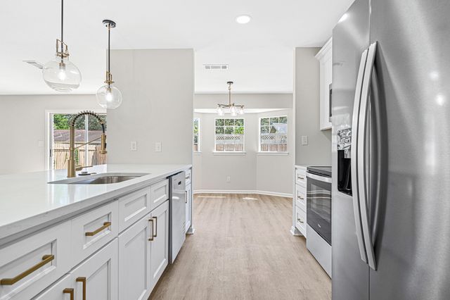 100 Lincolnshire Drive, Niceville, FL 32578