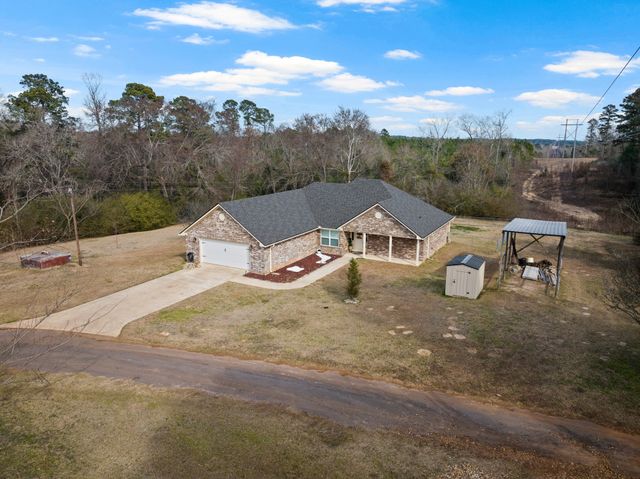691 COUNTY ROAD 1464, Hughes Springs, TX 75656