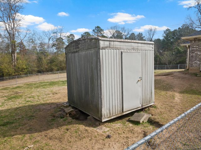 691 COUNTY ROAD 1464, Hughes Springs, TX 75656