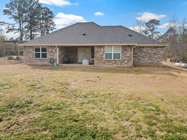 691 COUNTY ROAD 1464, Hughes Springs, TX 75656