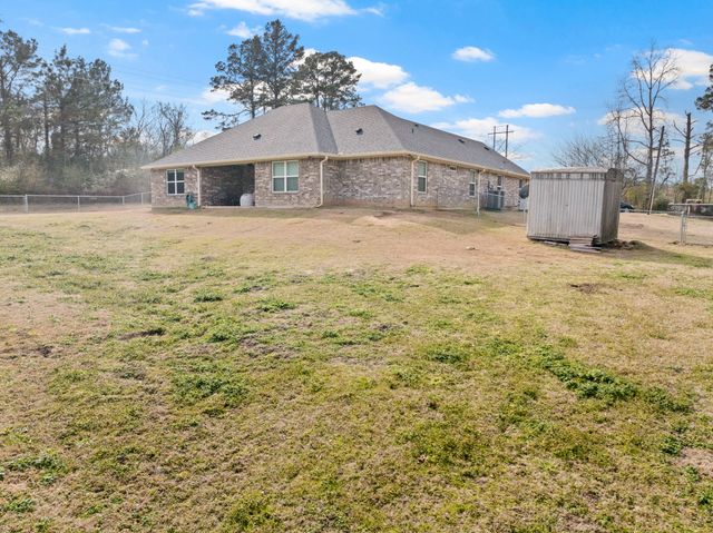 691 COUNTY ROAD 1464, Hughes Springs, TX 75656