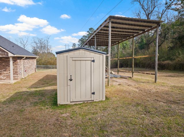 691 COUNTY ROAD 1464, Hughes Springs, TX 75656