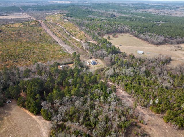 691 COUNTY ROAD 1464, Hughes Springs, TX 75656