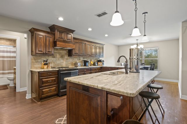 691 COUNTY ROAD 1464, Hughes Springs, TX 75656