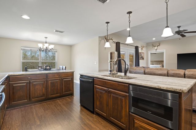 691 COUNTY ROAD 1464, Hughes Springs, TX 75656