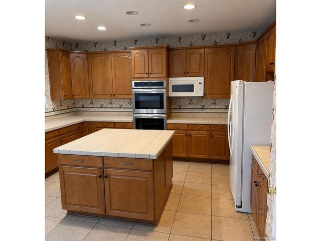5974 Sparrow Ave, Longmont, CO 80504