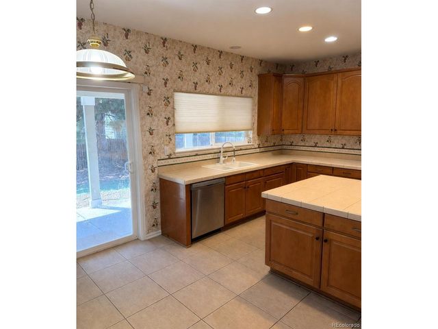 5974 Sparrow Ave, Longmont, CO 80504