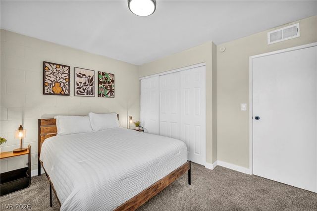 913 De Met Drive, Las Vegas, NV 89119