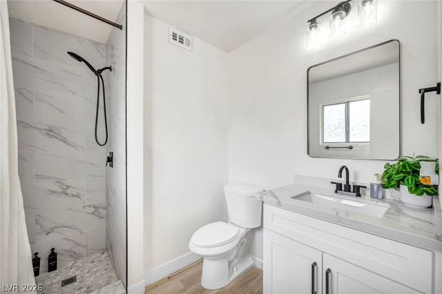 913 De Met Drive, Las Vegas, NV 89119