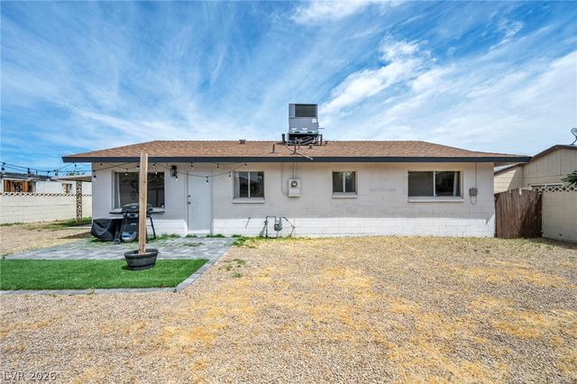 913 De Met Drive, Las Vegas, NV 89119