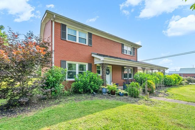 1701 Parkview Dr, Hopkinsville, KY 42240