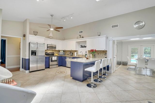 166 Old Country Road S, Wellington, FL 33414
