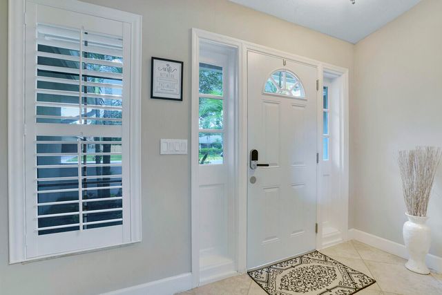 166 Old Country Road S, Wellington, FL 33414