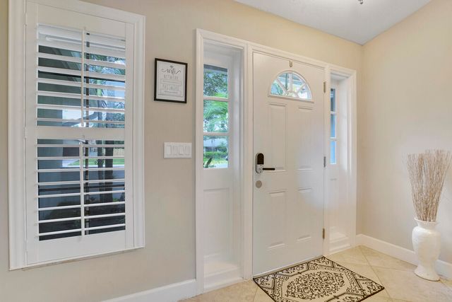 166 Old Country Road S, Wellington, FL 33414