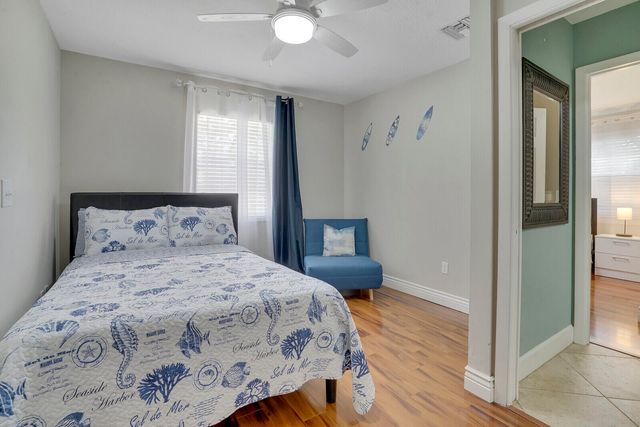 166 Old Country Road S, Wellington, FL 33414