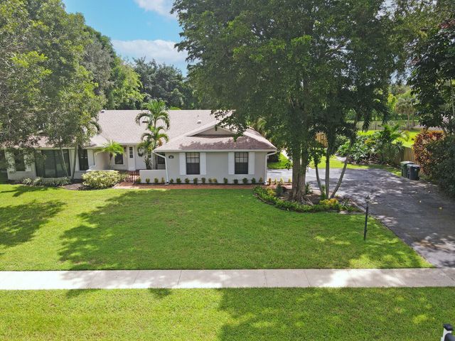166 Old Country Road S, Wellington, FL 33414