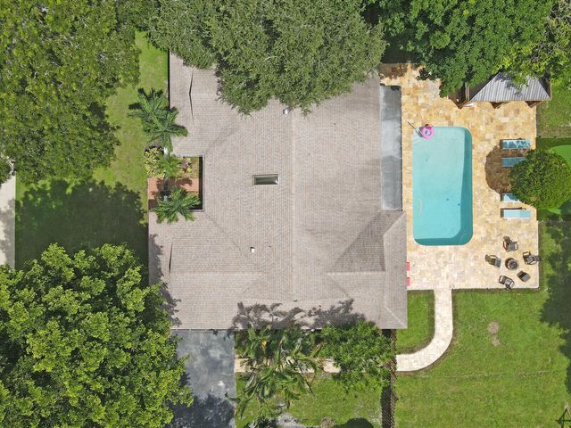 166 Old Country Road S, Wellington, FL 33414