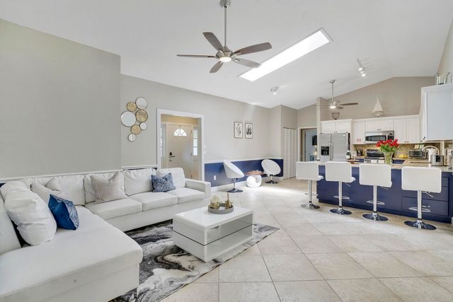 166 Old Country Road S, Wellington, FL 33414