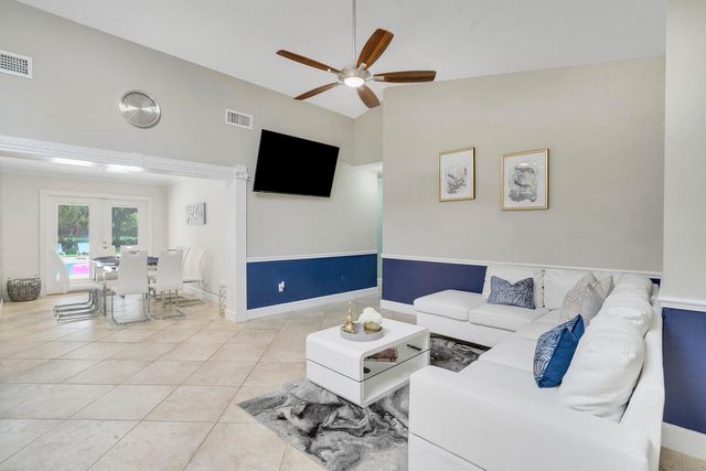 166 Old Country Road S, Wellington, FL 33414