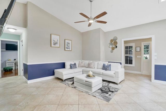 166 Old Country Road S, Wellington, FL 33414
