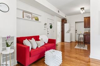 80 Bay St 7, Montclair Twp., NJ 07042