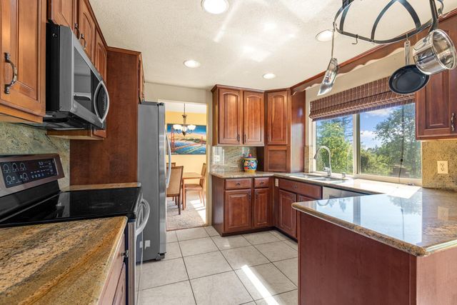 2503 Knollwood Dr, Cameron Park, CA 95682