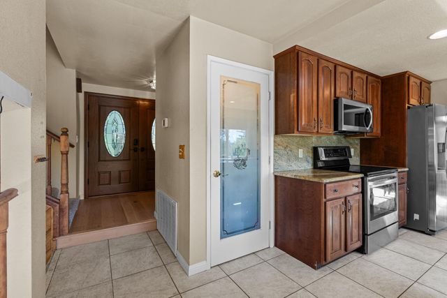 2503 Knollwood Dr, Cameron Park, CA 95682