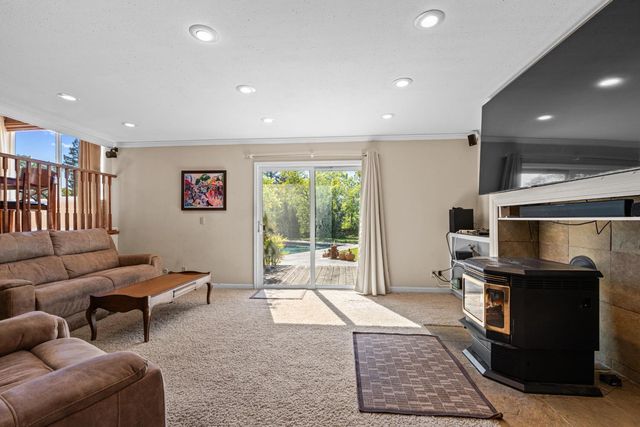 2503 Knollwood Dr, Cameron Park, CA 95682