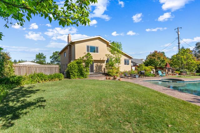 2503 Knollwood Dr, Cameron Park, CA 95682