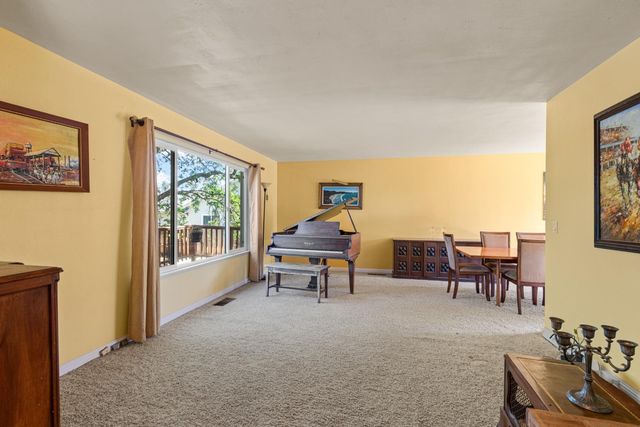 2503 Knollwood Dr, Cameron Park, CA 95682