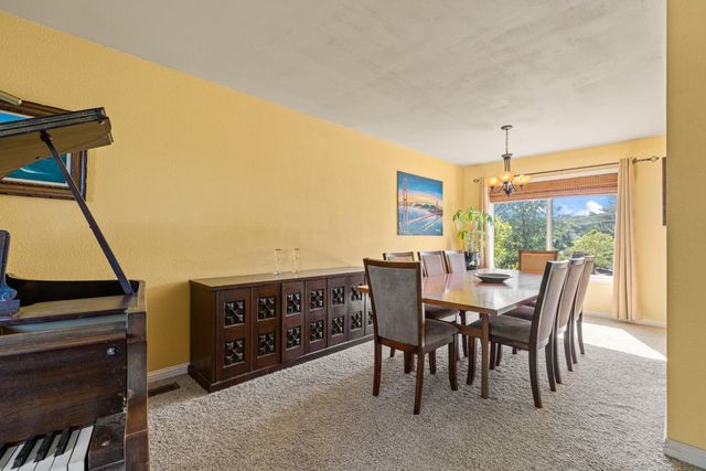 2503 Knollwood Dr, Cameron Park, CA 95682