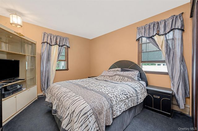 119 Chanel Drive E, Shirley, NY 11967