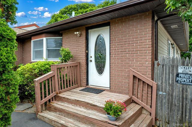 119 Chanel Drive E, Shirley, NY 11967