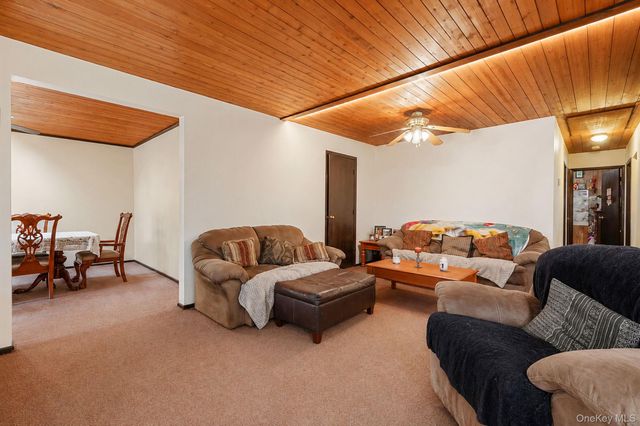 119 Chanel Drive E, Shirley, NY 11967