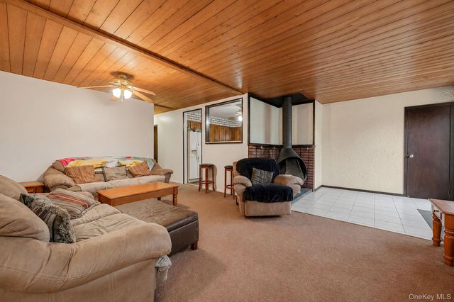 119 Chanel Drive E, Shirley, NY 11967